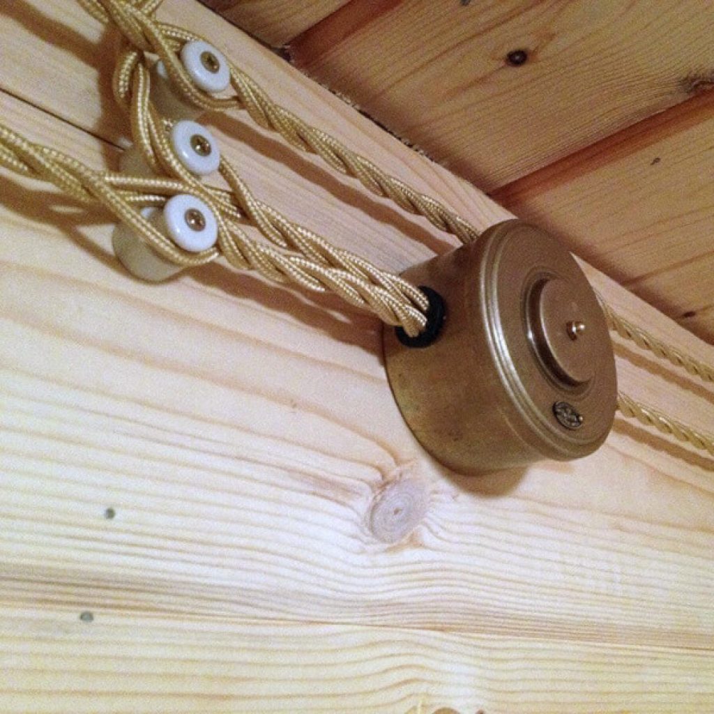 Электромонтаж ретро проводки в деревянном доме